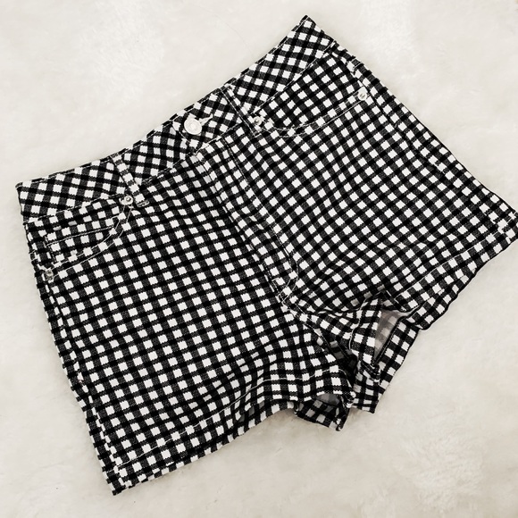 FOREVER 21 Gingham Denim Shorts - Picture 2 of 6